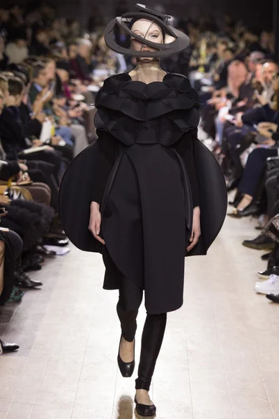 Look 23